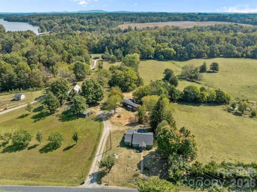 1315 King Road, Salisbury, NC 28146.  MLS# CAR4305075, YatesRealty ID 3967. 
