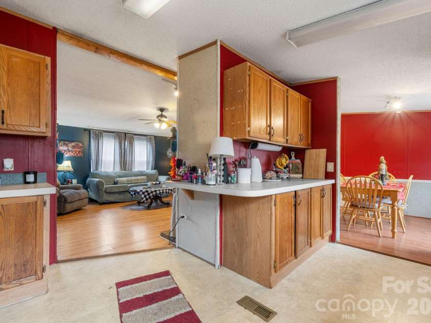 157 Broad Meadow Drive, Statesville, NC 28677.  MLS# CAR4343930, YatesRealty ID 3967. 