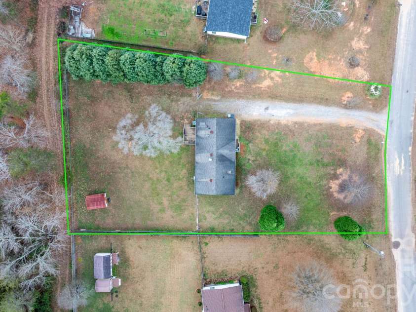 157 Broad Meadow Drive, Statesville, NC 28677.  MLS# CAR4343930, YatesRealty ID 3967. 