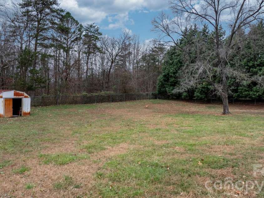 157 Broad Meadow Drive, Statesville, NC 28677.  MLS# CAR4343930, YatesRealty ID 3967. 