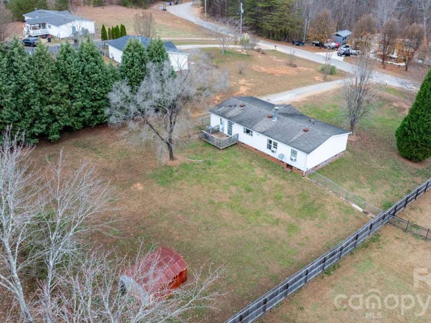 157 Broad Meadow Drive, Statesville, NC 28677.  MLS# CAR4343930, YatesRealty ID 3967. 