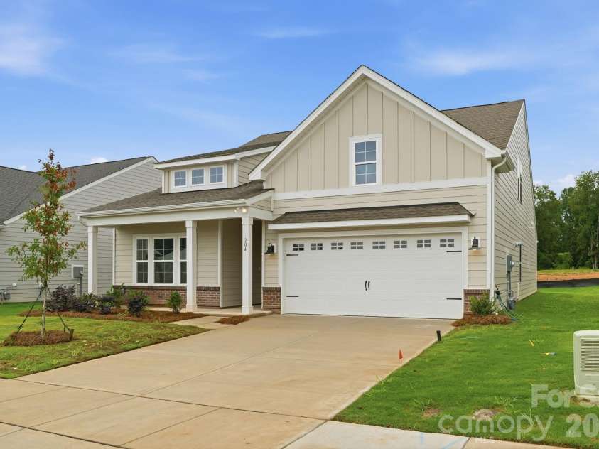 204 Rodeo Drive, Shelby, NC 28150.  MLS# CAR4346538, YatesRealty ID 39670. Front Elevation