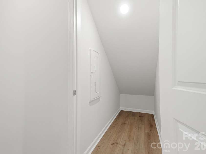 204 Rodeo Drive, Shelby, NC 28150.  MLS# CAR4346538, YatesRealty ID 39670. Hall Closet