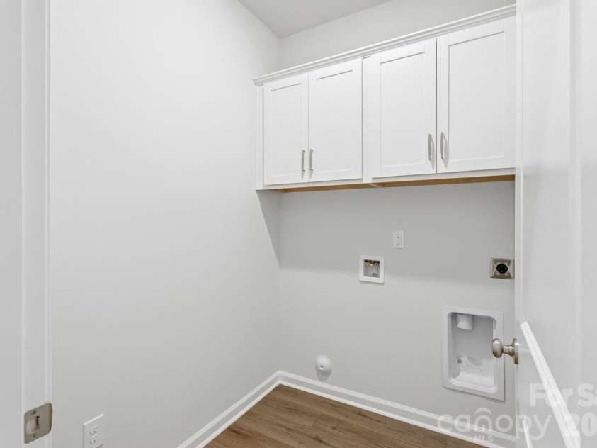 204 Rodeo Drive, Shelby, NC 28150.  MLS# CAR4346538, YatesRealty ID 39670. Laundry Room