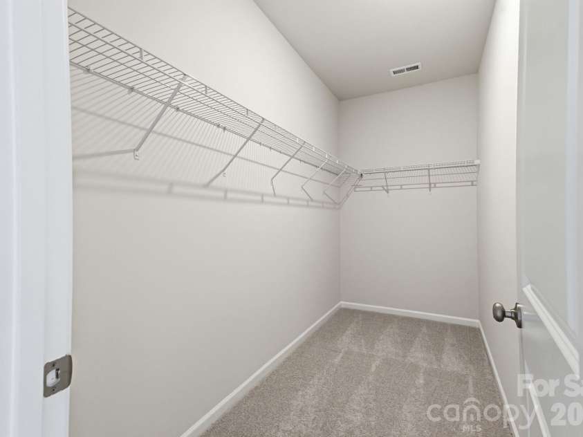 204 Rodeo Drive, Shelby, NC 28150.  MLS# CAR4346538, YatesRealty ID 39670. Primary Closet