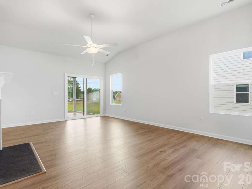 205 Rodeo Drive, Shelby, NC 28150.  MLS# CAR4342609, YatesRealty ID 39672. 