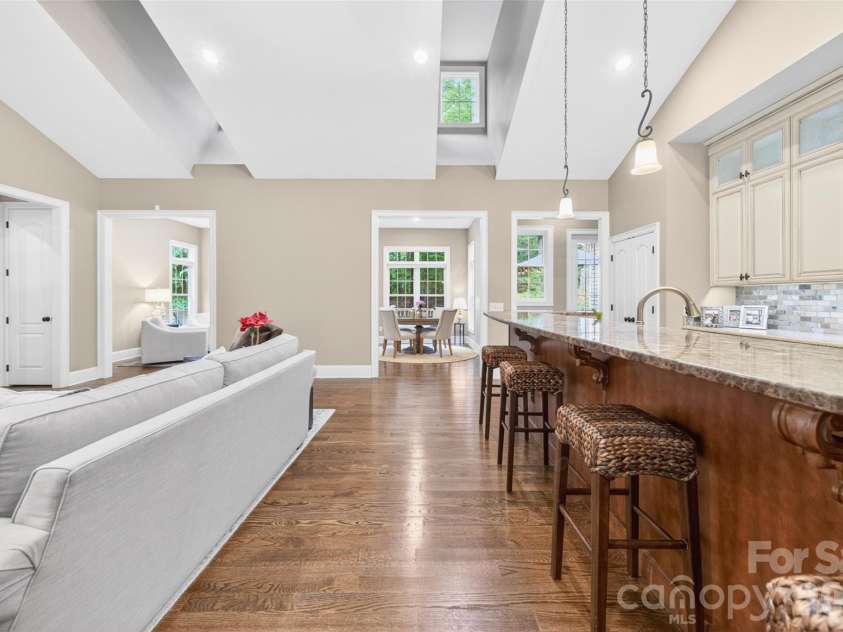 2932 Oakdale Road, Charlotte, NC 28216.  MLS# CAR4385639, YatesRealty ID 39673. Home is immaculate