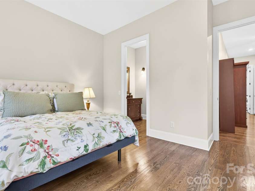 2932 Oakdale Road, Charlotte, NC 28216.  MLS# CAR4385639, YatesRealty ID 39673. Second bedroom suite