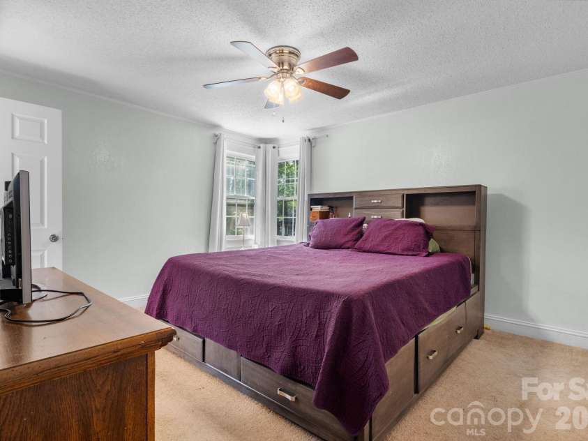 227 27th Street, Newton, NC 28658.  MLS# CAR4395127, YatesRealty ID 39674. 