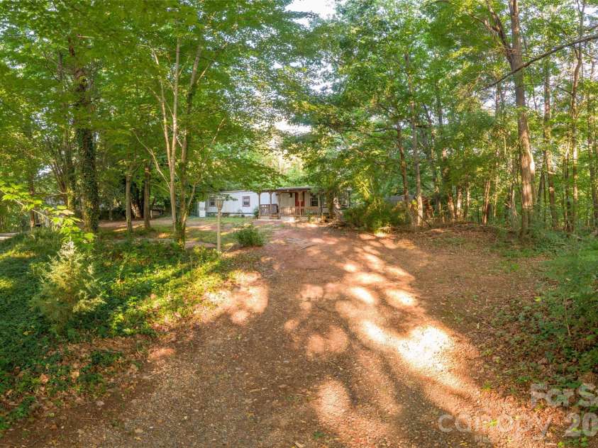 174 Laurel Lane, Lake Lure, NC 28746.  MLS# CAR4402159, YatesRealty ID 39675. 