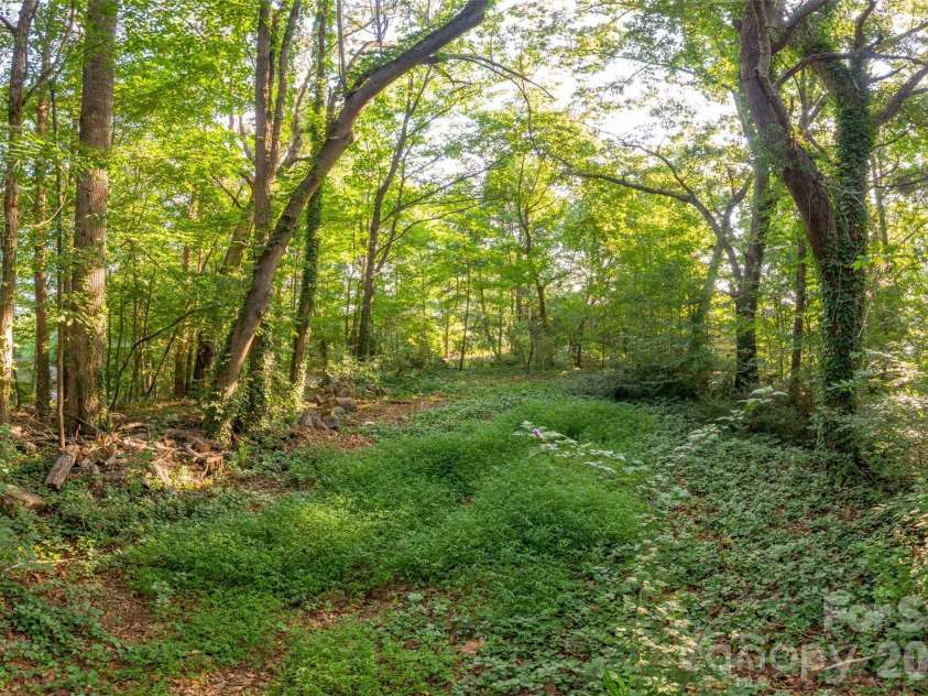 174 Laurel Lane, Lake Lure, NC 28746.  MLS# CAR4402159, YatesRealty ID 39675. 