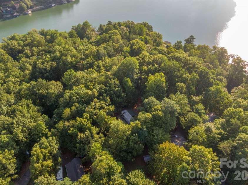 174 Laurel Lane, Lake Lure, NC 28746.  MLS# CAR4402159, YatesRealty ID 39675. 