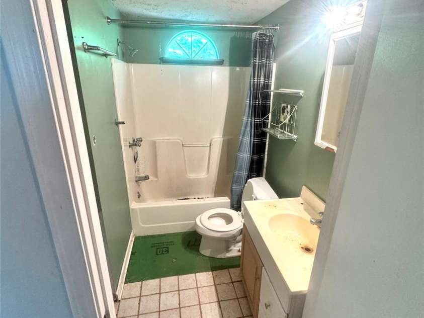 174 Laurel Lane, Lake Lure, NC 28746.  MLS# CAR4402159, YatesRealty ID 39675. 