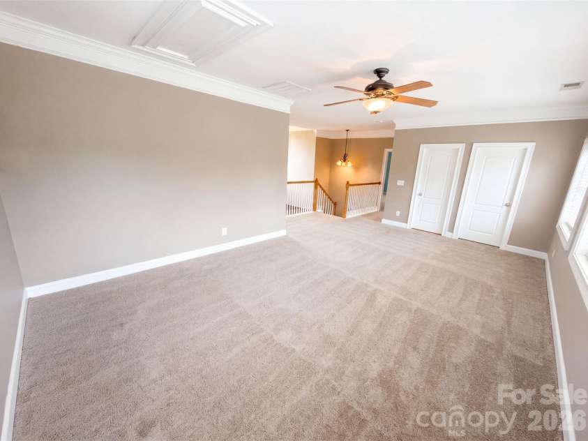 9721 Arlington Oaks Drive, Charlotte, NC 28227.  MLS# CAR4407398, YatesRealty ID 39677. 
