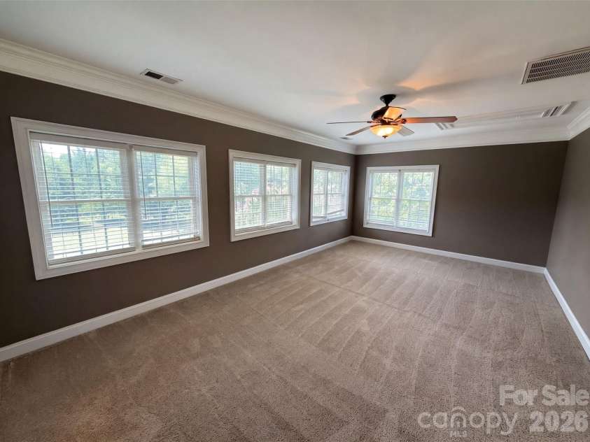 9721 Arlington Oaks Drive, Charlotte, NC 28227.  MLS# CAR4407398, YatesRealty ID 39677. 