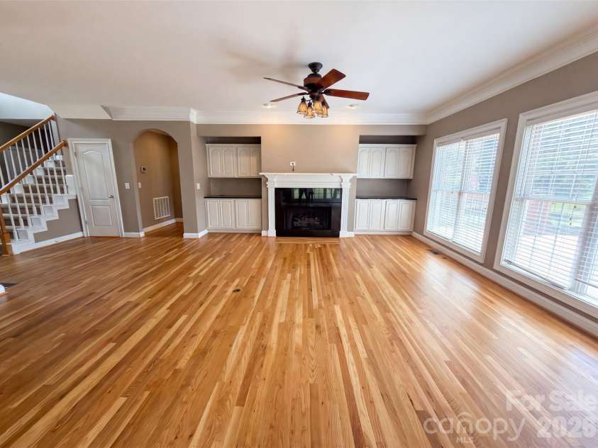 9721 Arlington Oaks Drive, Charlotte, NC 28227.  MLS# CAR4407398, YatesRealty ID 39677. 