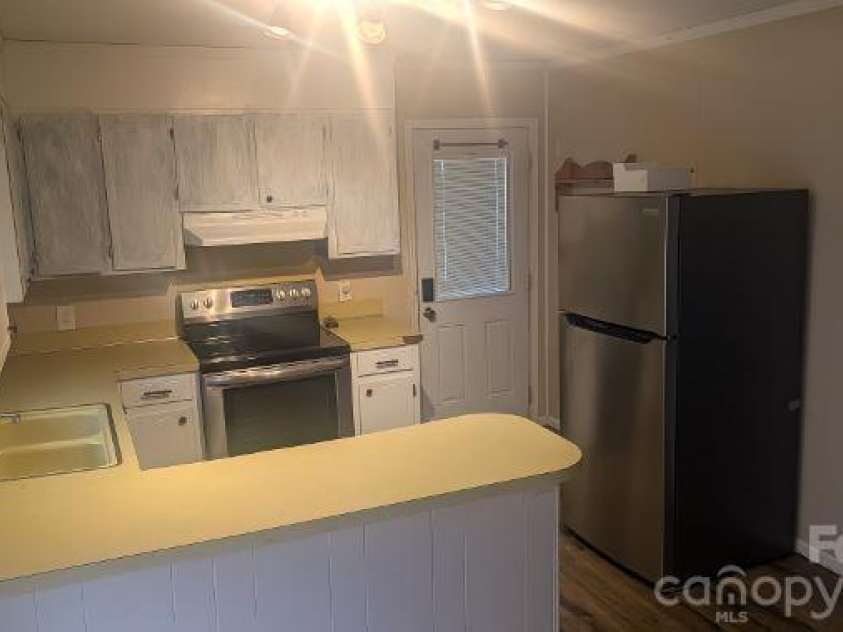 608 Catawba Street, Chester, SC 29706.  MLS# CAR4407269, YatesRealty ID 39678. 