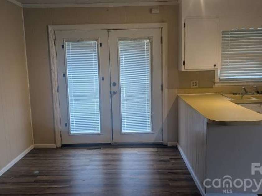 608 Catawba Street, Chester, SC 29706.  MLS# CAR4407269, YatesRealty ID 39678. 