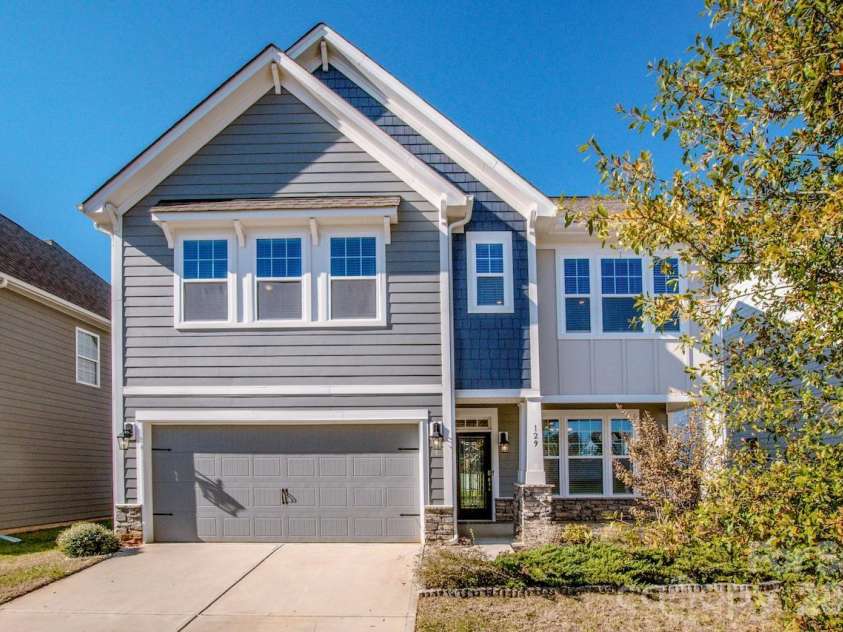 129 Candlelight Way, Mooresville, NC 28115.  MLS# CAR4319006, YatesRealty ID 3968. 