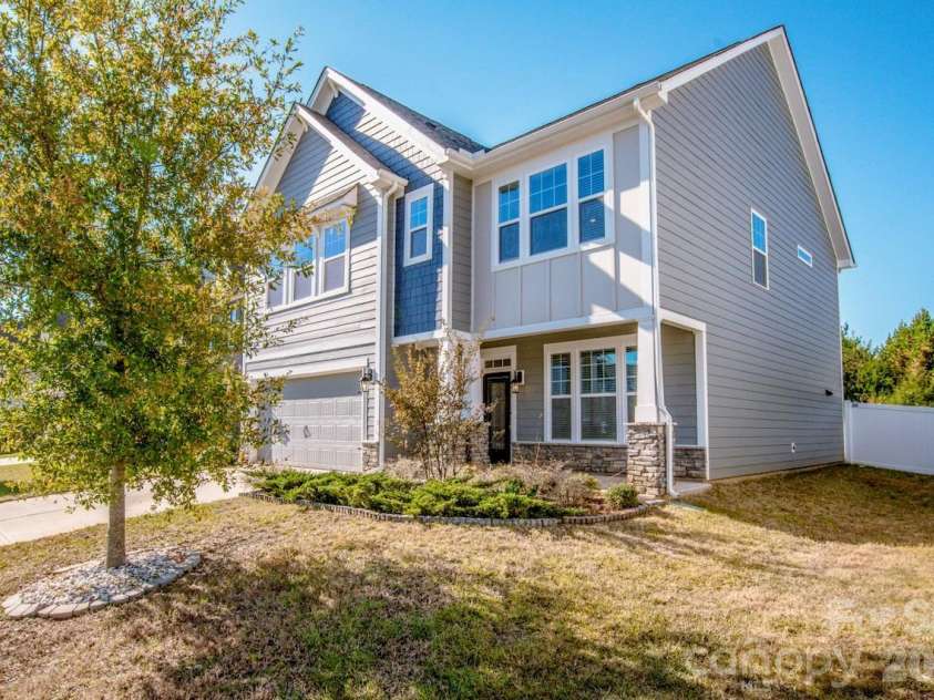 129 Candlelight Way, Mooresville, NC 28115.  MLS# CAR4319006, YatesRealty ID 3968. 