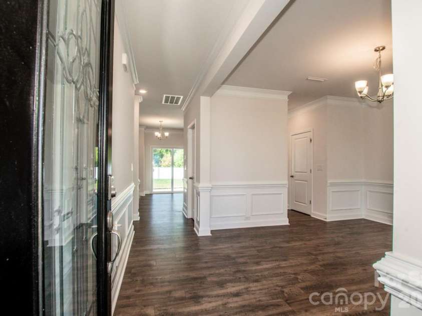 129 Candlelight Way, Mooresville, NC 28115.  MLS# CAR4319006, YatesRealty ID 3968. 