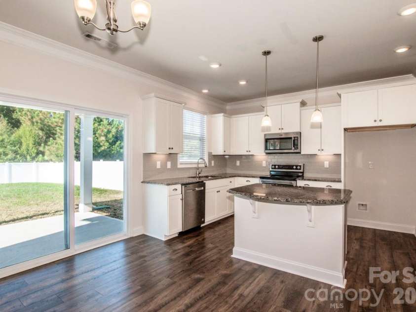 129 Candlelight Way, Mooresville, NC 28115.  MLS# CAR4319006, YatesRealty ID 3968. 