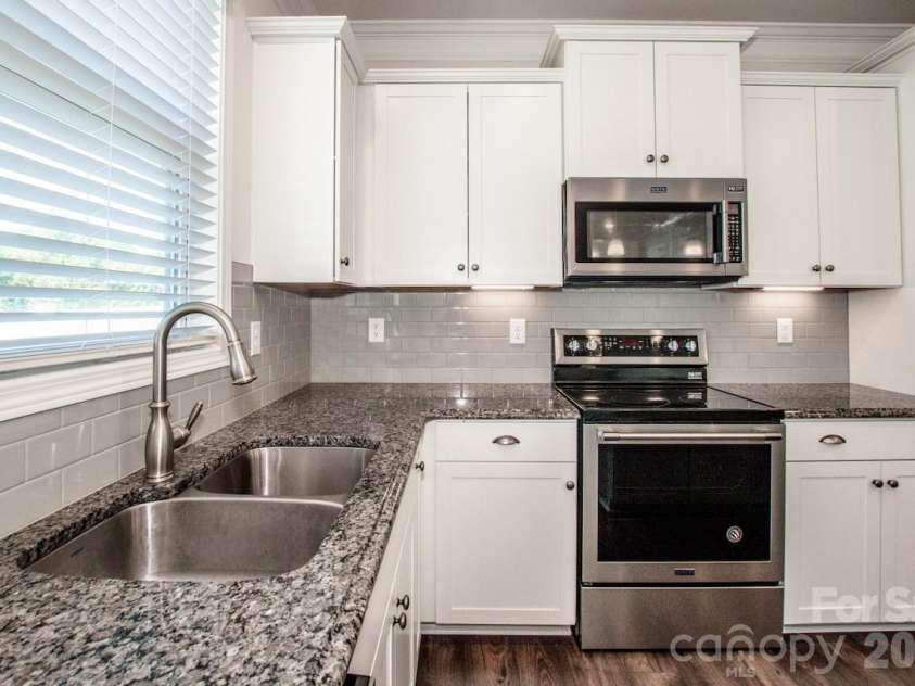 129 Candlelight Way, Mooresville, NC 28115.  MLS# CAR4319006, YatesRealty ID 3968. 