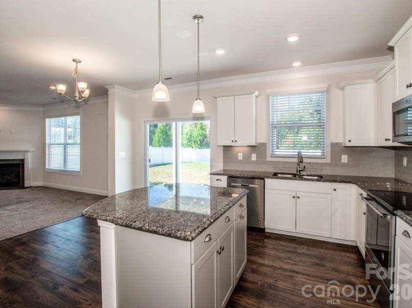 129 Candlelight Way, Mooresville, NC 28115.  MLS# CAR4319006, YatesRealty ID 3968. 