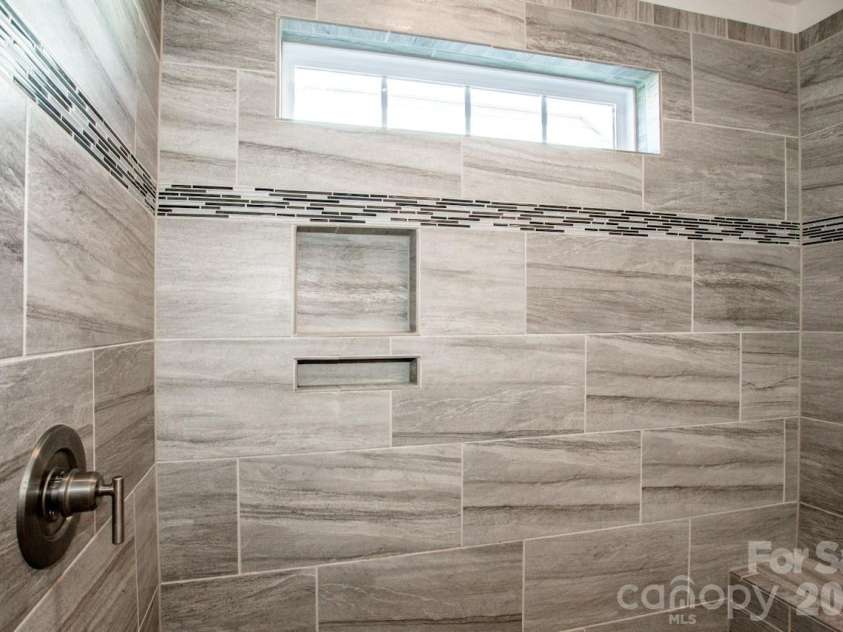 129 Candlelight Way, Mooresville, NC 28115.  MLS# CAR4319006, YatesRealty ID 3968. 