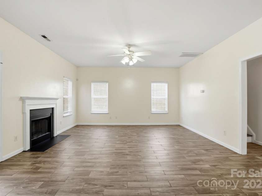 2019 Aberglen Drive, Charlotte, NC 28262.  MLS# CAR4323043, YatesRealty ID 3968. 