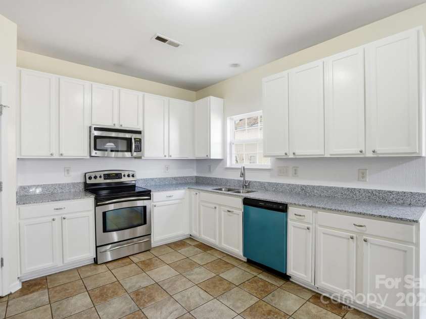 2019 Aberglen Drive, Charlotte, NC 28262.  MLS# CAR4323043, YatesRealty ID 3968. 