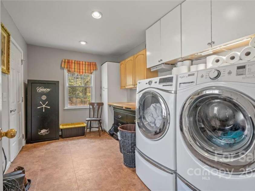 3011 Paraham Road, York, SC 29745.  MLS# CAR3848811, YatesRealty ID 3968. 