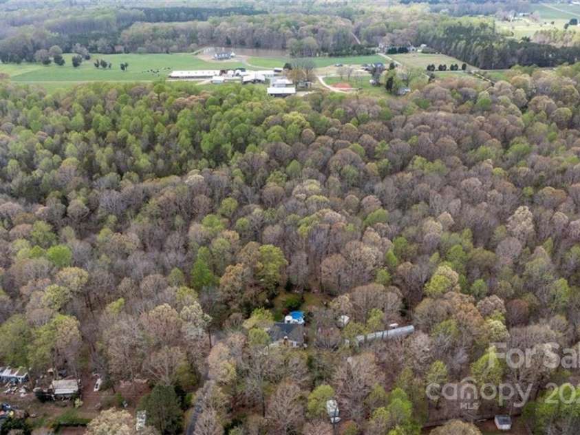 3011 Paraham Road, York, SC 29745.  MLS# CAR3848811, YatesRealty ID 3968. 