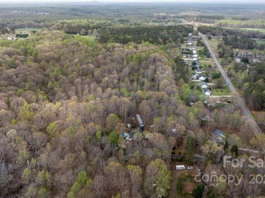 3011 Paraham Road, York, SC 29745.  MLS# CAR3848811, YatesRealty ID 3968. 