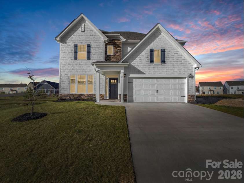 23 Silverthorne Court, Hendersonville, NC 28792.  MLS# CAR4406094, YatesRealty ID 39682. 