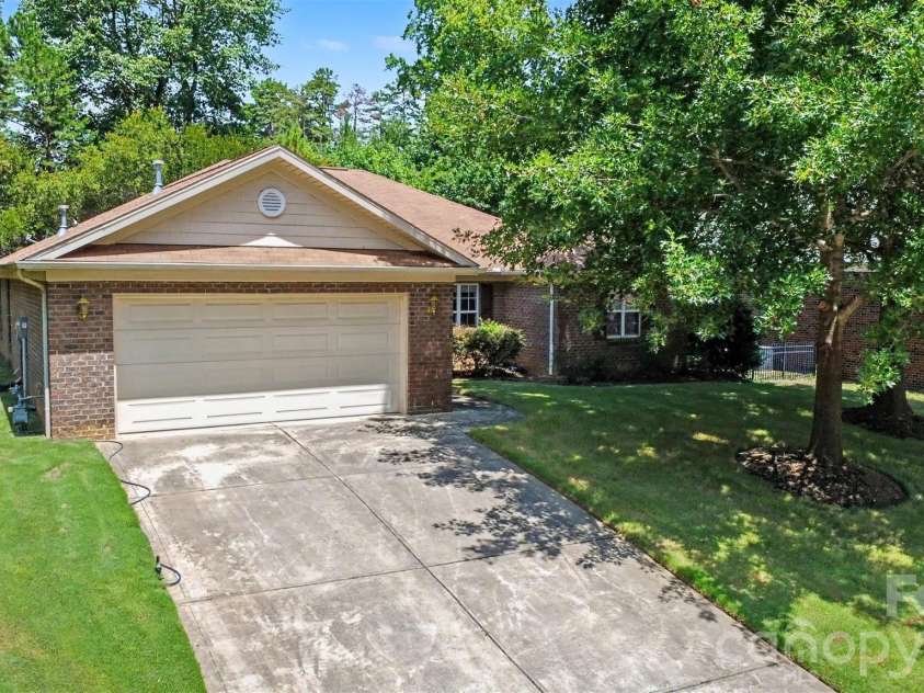 207 Edenshire Court, Indian Trail, NC 28079.  MLS# CAR4405682, YatesRealty ID 39683. 