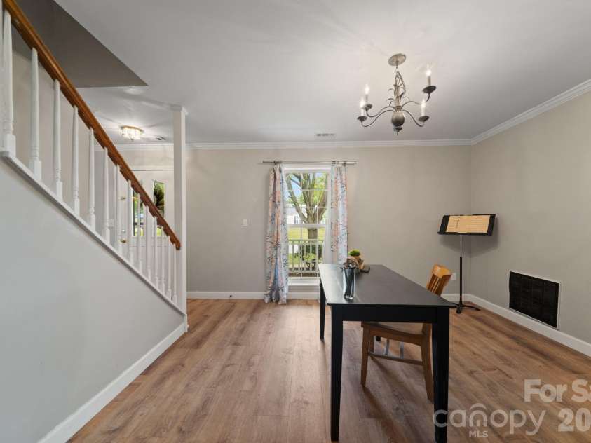 1040 Thorncrest Drive, Fletcher, NC 28732.  MLS# CAR4399278, YatesRealty ID 39684. 