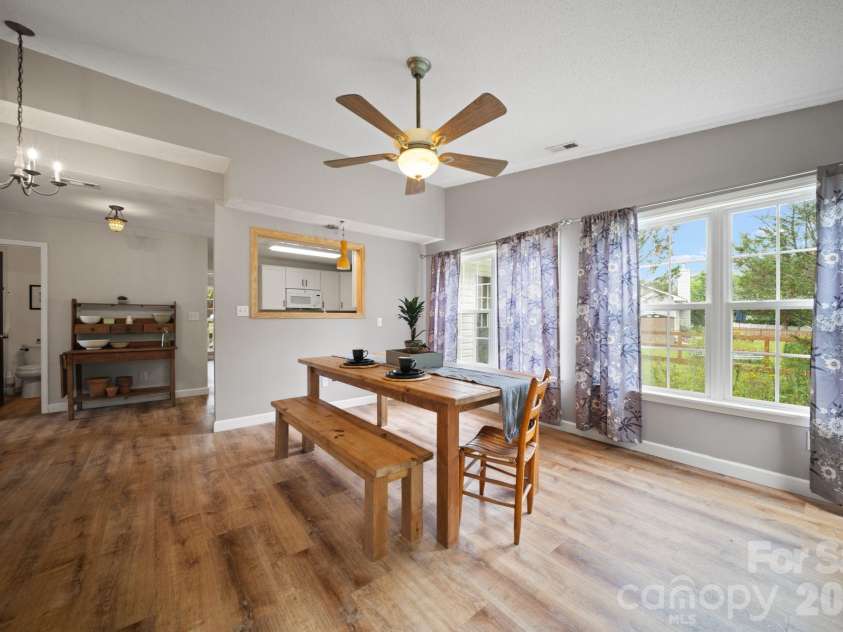 1040 Thorncrest Drive, Fletcher, NC 28732.  MLS# CAR4399278, YatesRealty ID 39684. 