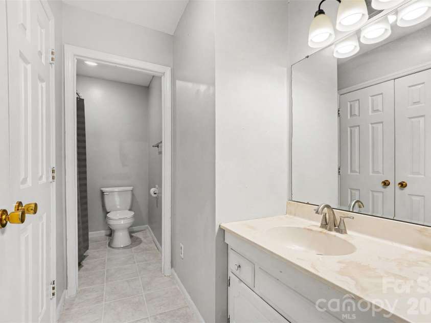 112 Briarcliff Drive, Kannapolis, NC 28081.  MLS# CAR4407191, YatesRealty ID 39686. 