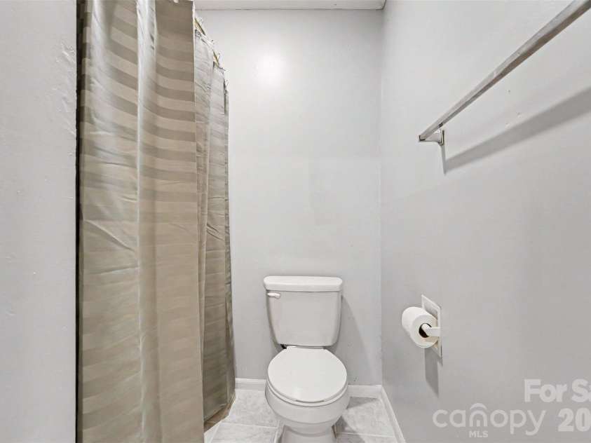 112 Briarcliff Drive, Kannapolis, NC 28081.  MLS# CAR4407191, YatesRealty ID 39686. 