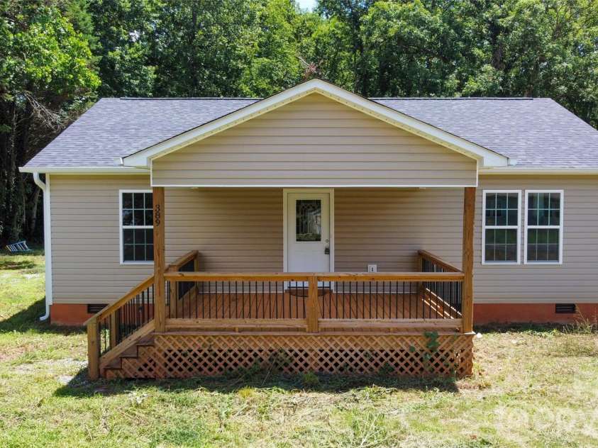 389 Michaels Road, Mocksville, NC 27028.  MLS# CAR4407407, YatesRealty ID 39687. 