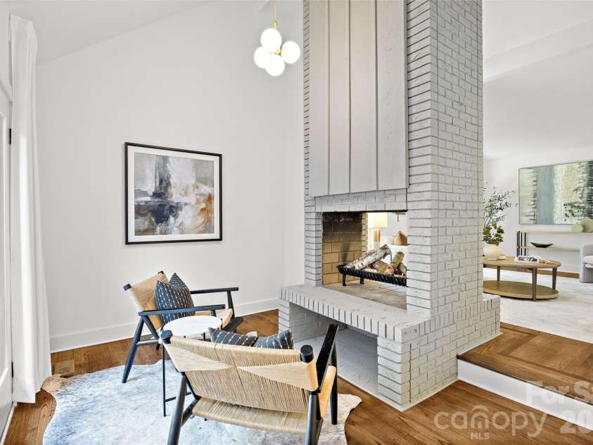 2600 Vardall Court, Charlotte, NC 28226.  MLS# CAR4400595, YatesRealty ID 39688. 