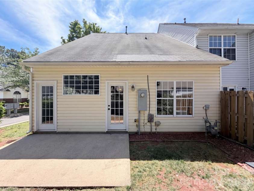 9606 Jack Russell Court, Charlotte, NC 28269.  MLS# CAR4380429, YatesRealty ID 39689. 