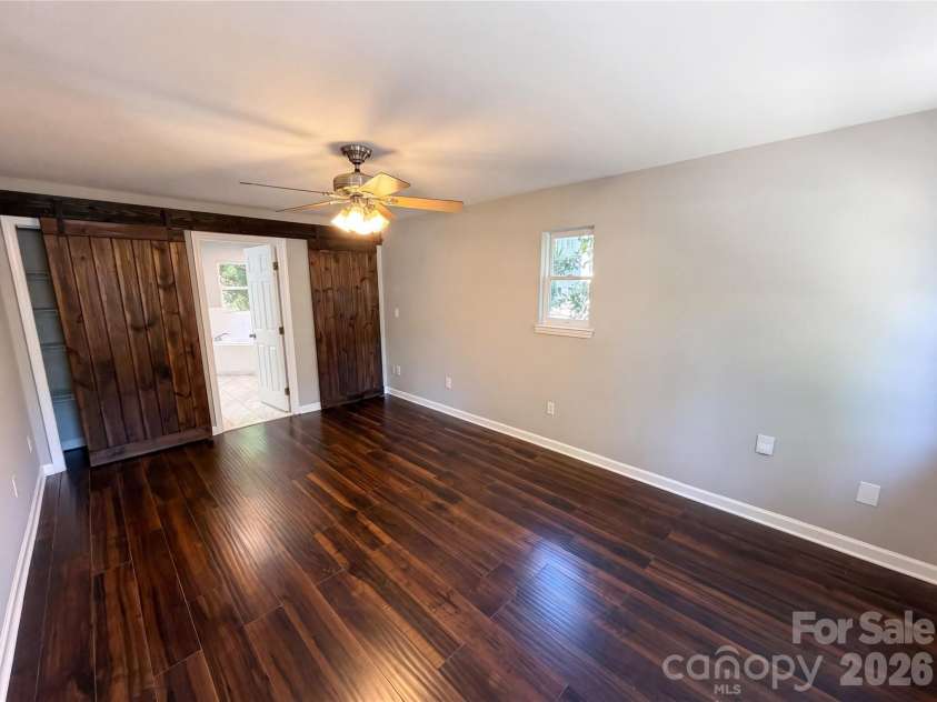 1322 Carolyn Drive, Charlotte, NC 28205.  MLS# CAR4380647, YatesRealty ID 39691. 