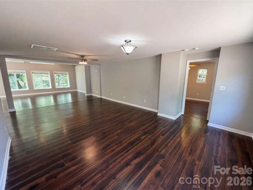 1322 Carolyn Drive, Charlotte, NC 28205.  MLS# CAR4380647, YatesRealty ID 39691. 