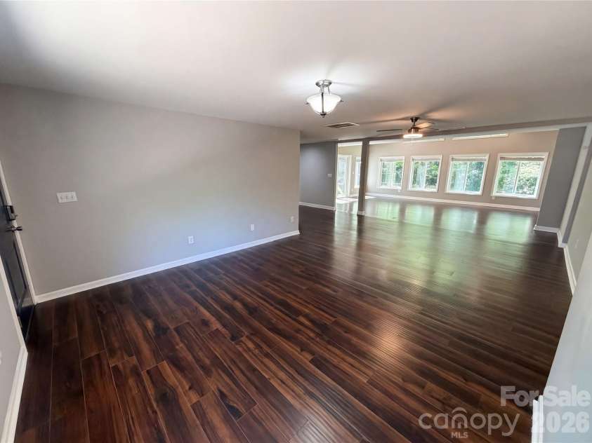 1322 Carolyn Drive, Charlotte, NC 28205.  MLS# CAR4380647, YatesRealty ID 39691. 