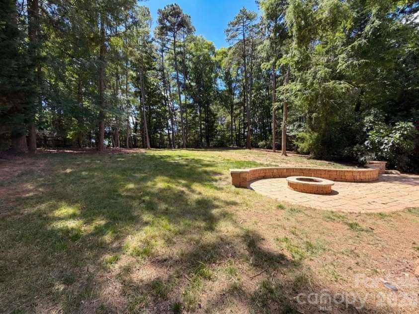 12209 Willingdon Road, Huntersville, NC 28078.  MLS# CAR4382206, YatesRealty ID 39692. 