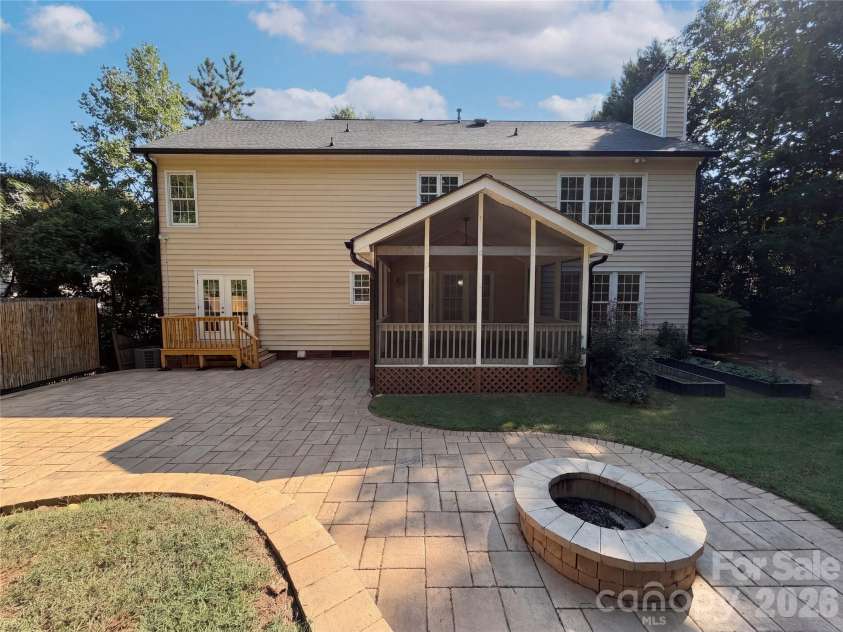 12209 Willingdon Road, Huntersville, NC 28078.  MLS# CAR4382206, YatesRealty ID 39692. 