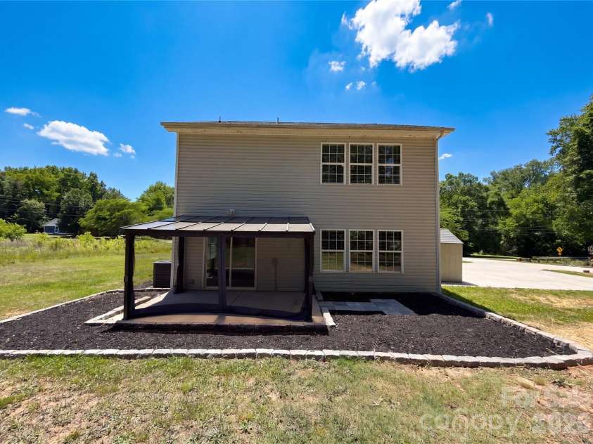 4918 Griffith Road, Monroe, NC 28112.  MLS# CAR4382568, YatesRealty ID 39693. 