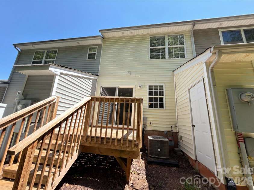 7395 Sun Dance Drive, Fort Mill, SC 29707.  MLS# CAR4383941, YatesRealty ID 39694. 